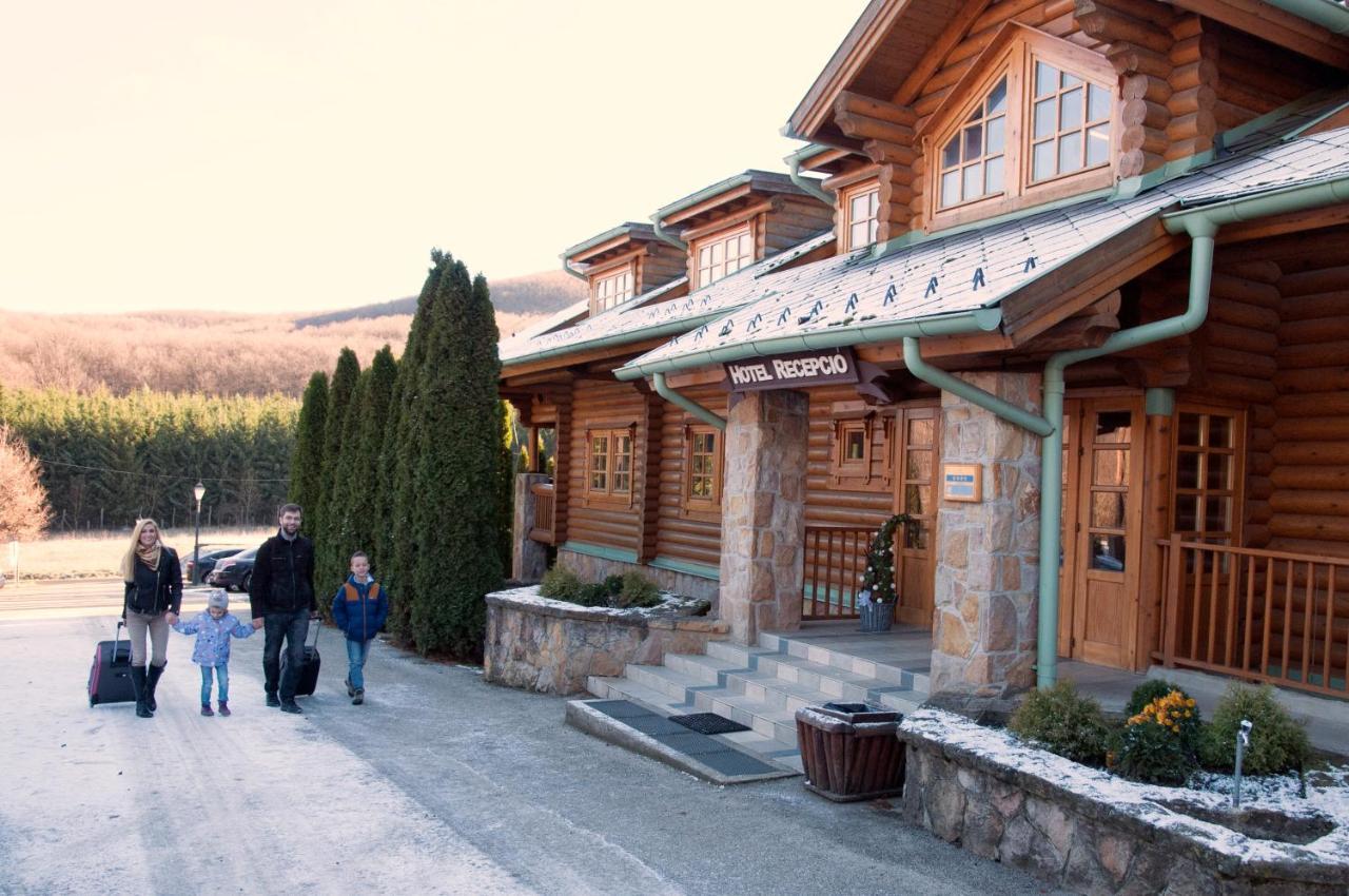 Szent Orbán Erdei Wellness Hotel Kóspallag Exterior foto